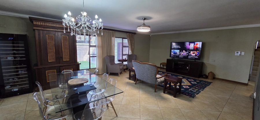 4 Bedroom Property for Sale in Roylglen Gardens Northern Cape